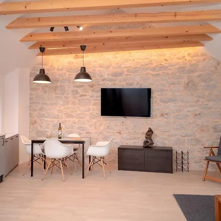 Panoramic Retreat Villa *