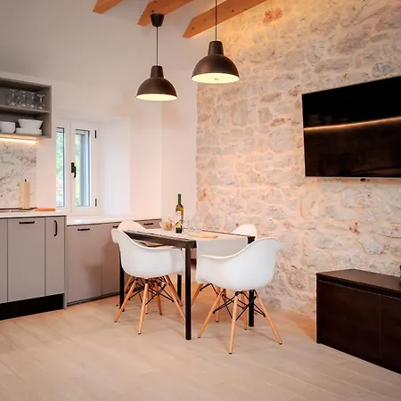 Panoramic Retreat *
